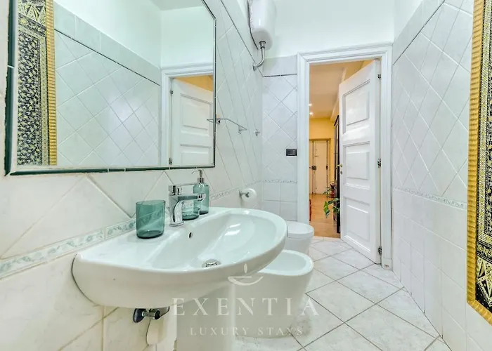 Piazza Navona Penthouse, Terrace & Walls Apartment Rom