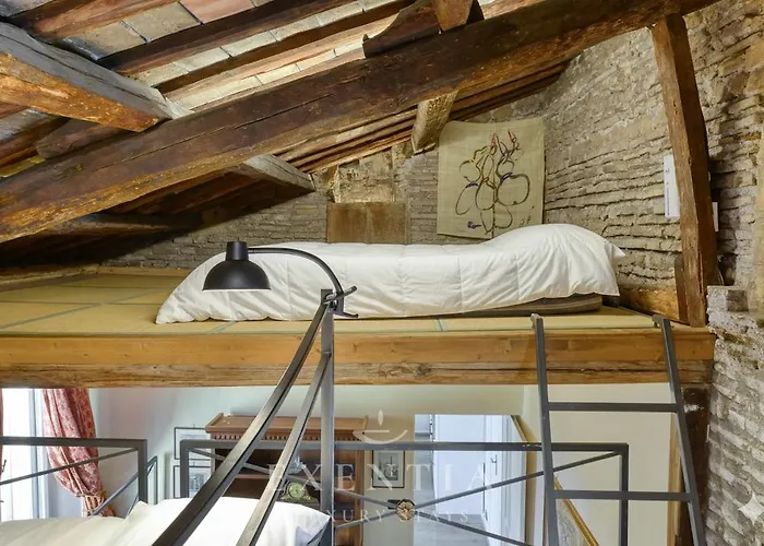 Piazza Navona Penthouse, Terrace & Walls