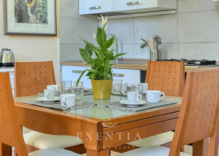 Apartment Piazza Navona Penthouse, Terrace & Walls *